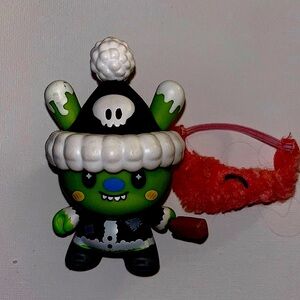 Kidrobot Krunk-a-clause dunny